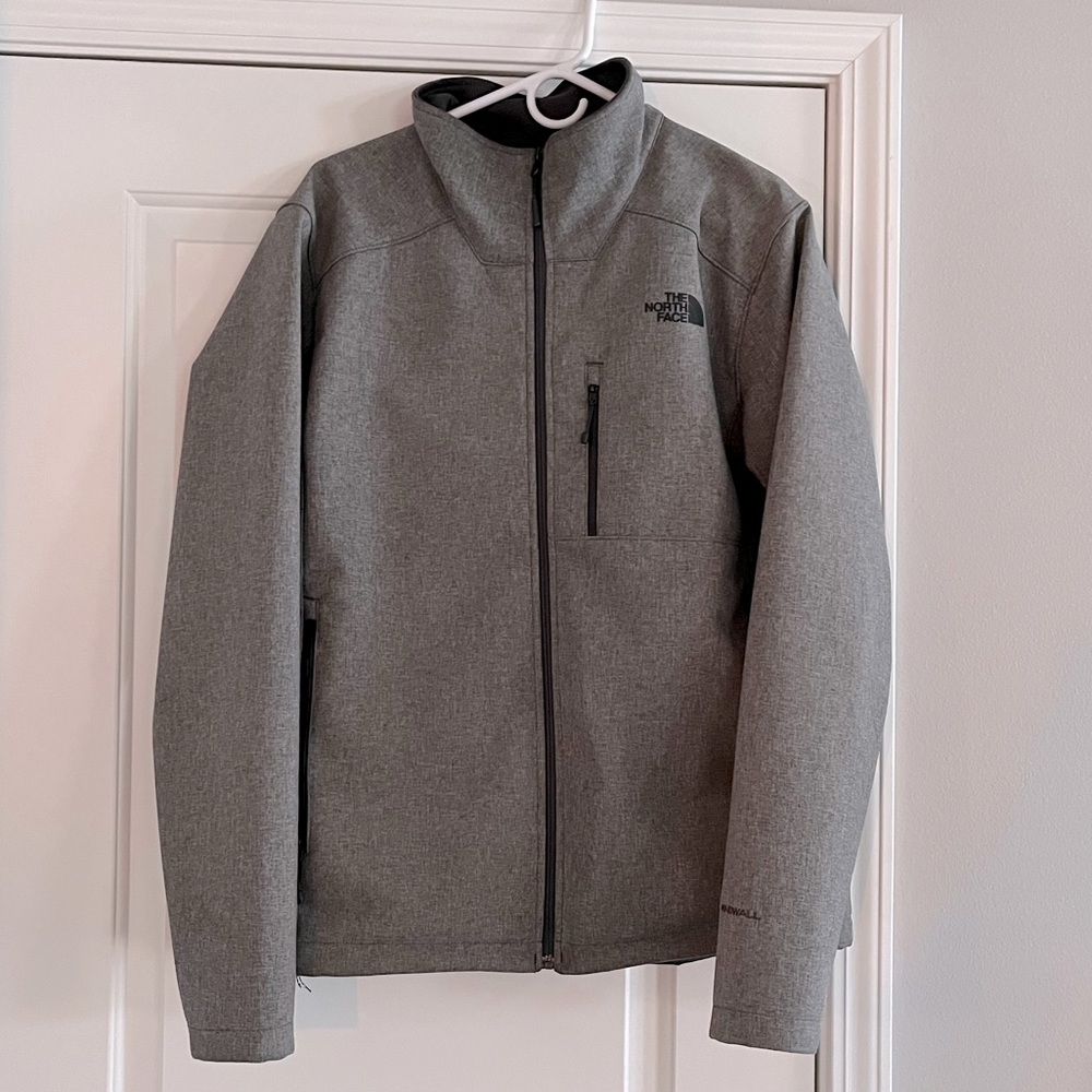 LIKE NEW: Mens Large The North Face Jacket (apex bionic)